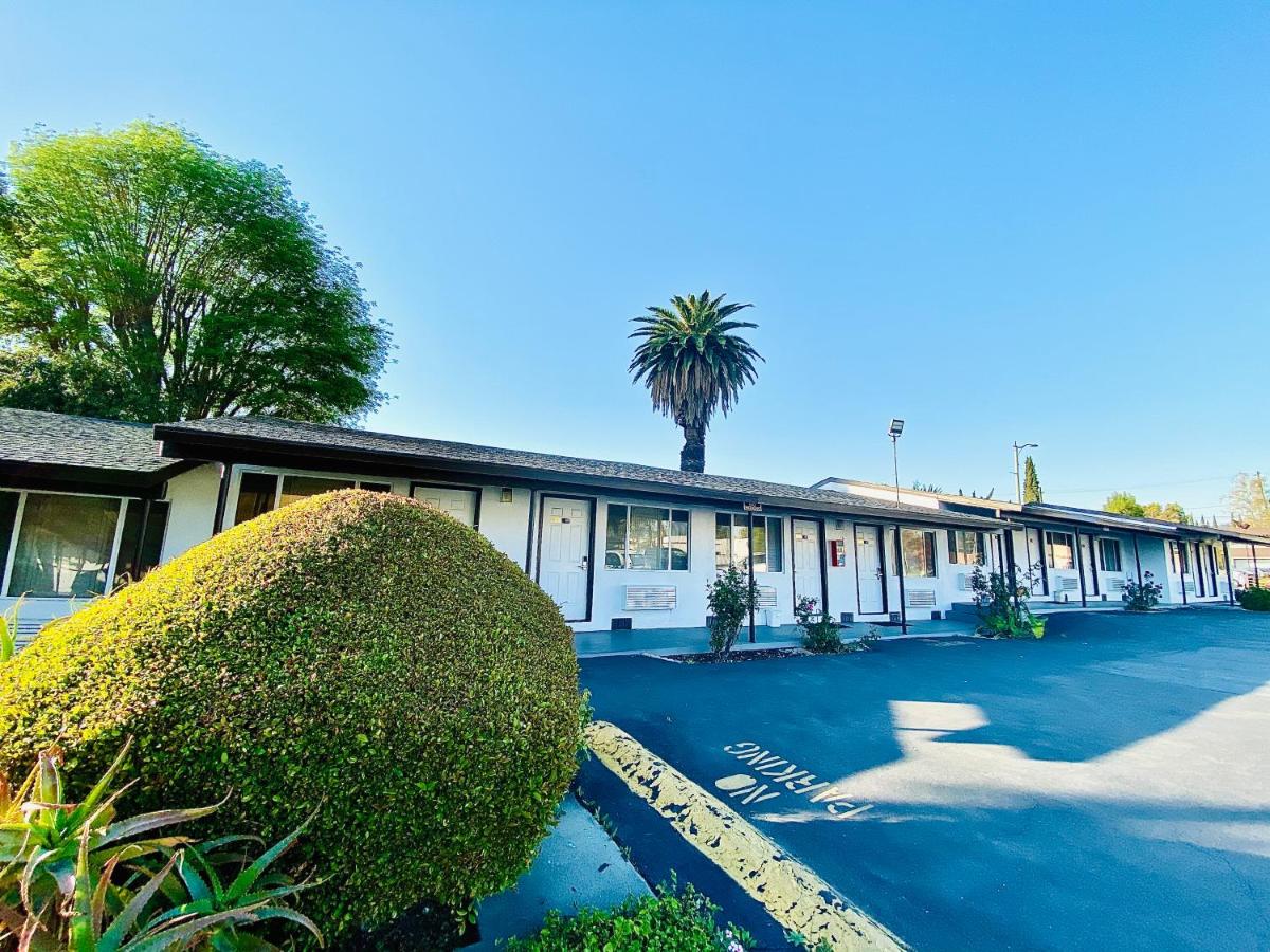 Blue Pacific Motel — photo 4