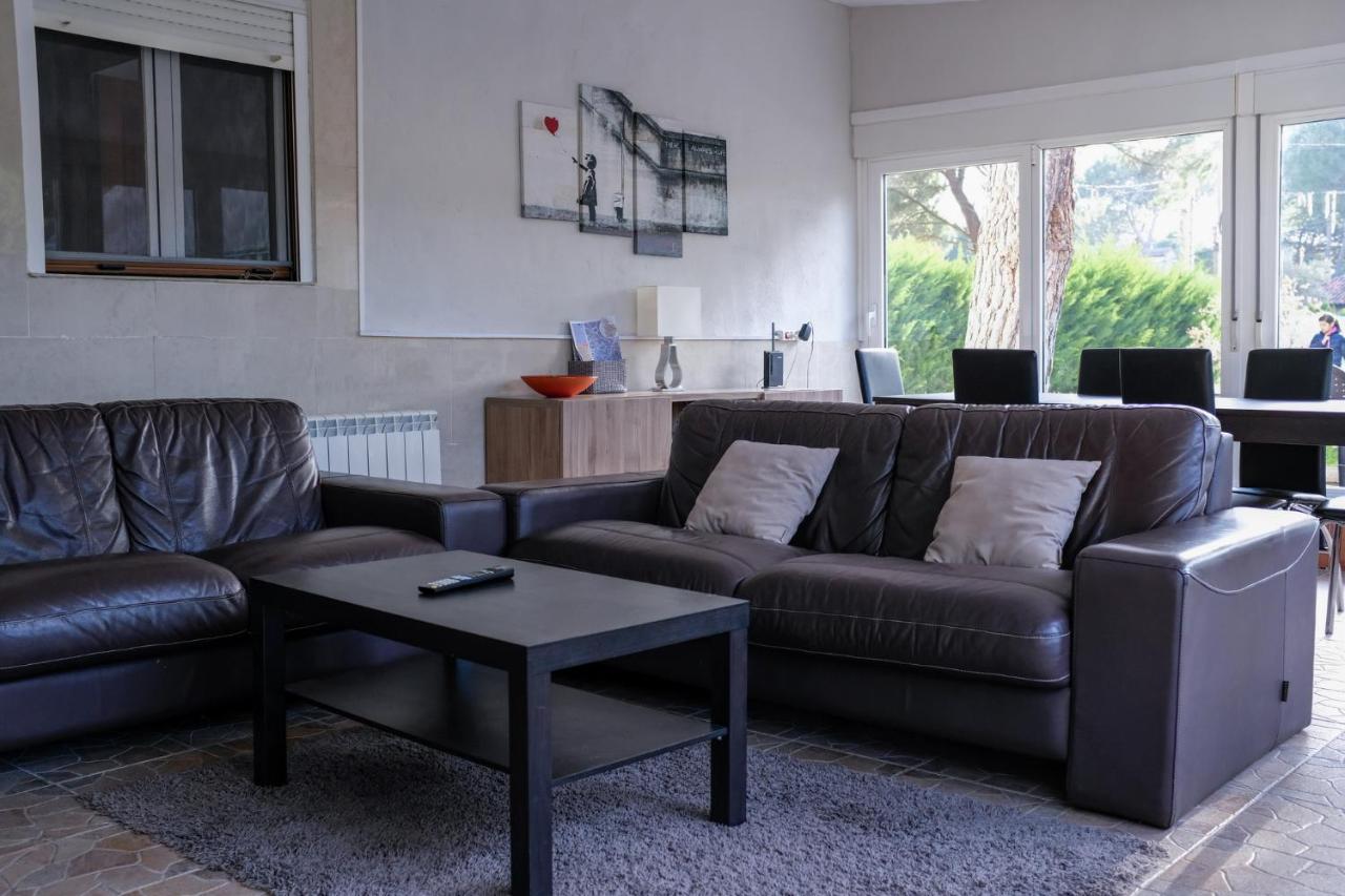 Chalet Medina del Campo entrepinares, El Campillo – Updated ...