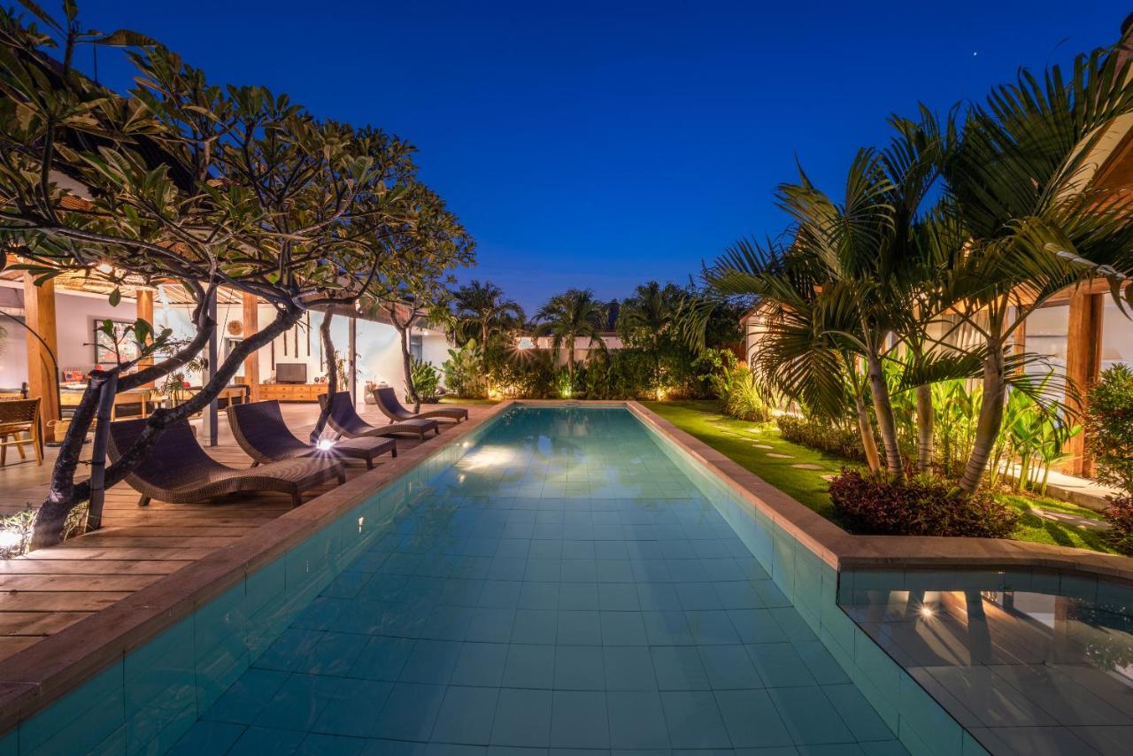 Villa Nahema - 4BR Villa in Seminyak Next to the Beach