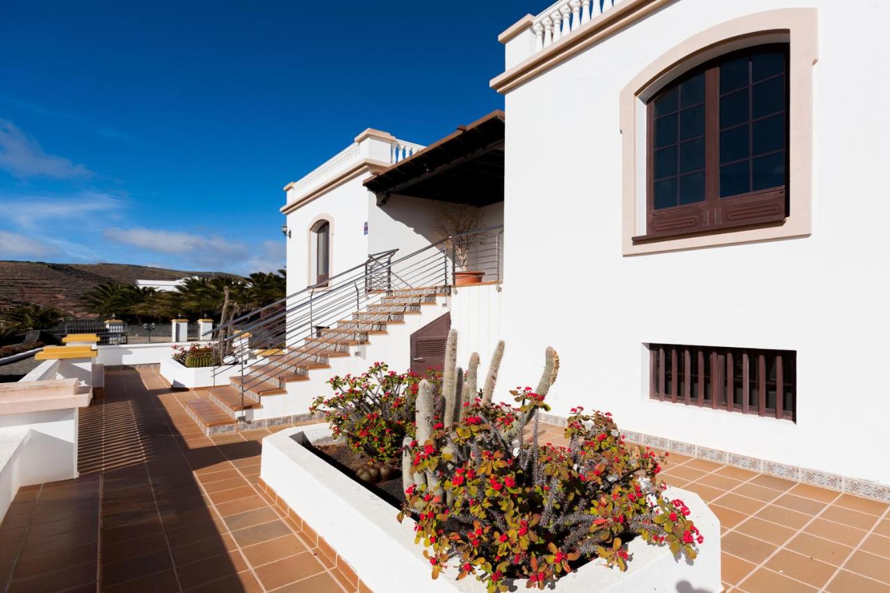 VILLA BELLAVISTA DE LOS VALLES, Teguise – Updated 2022 Prices