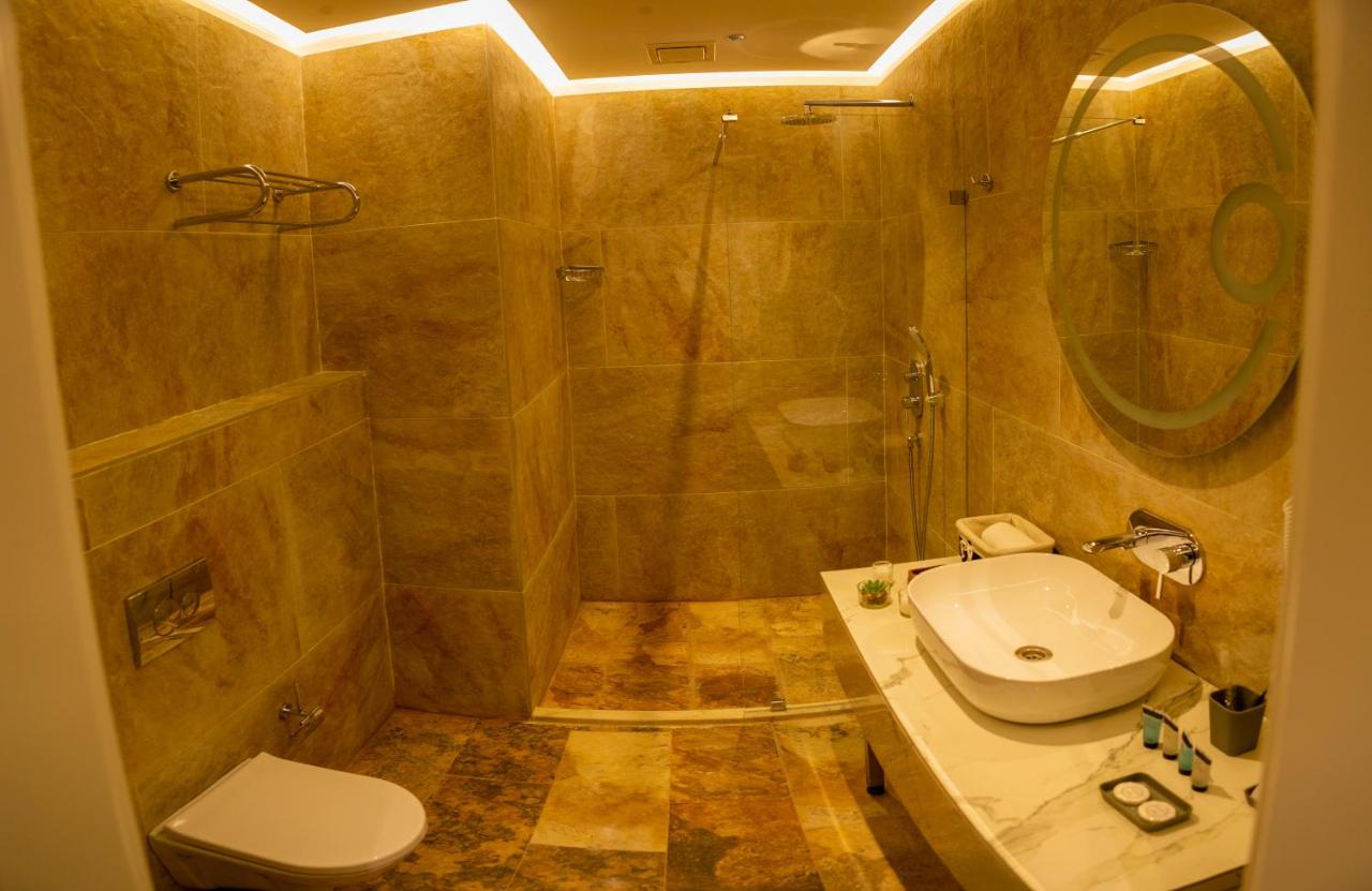 Parkway Inn Hotel & Spa photo