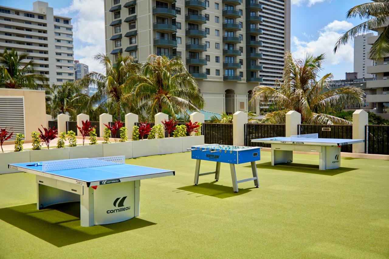 Holiday Inn Express Waikiki, an IHG Hotel photo