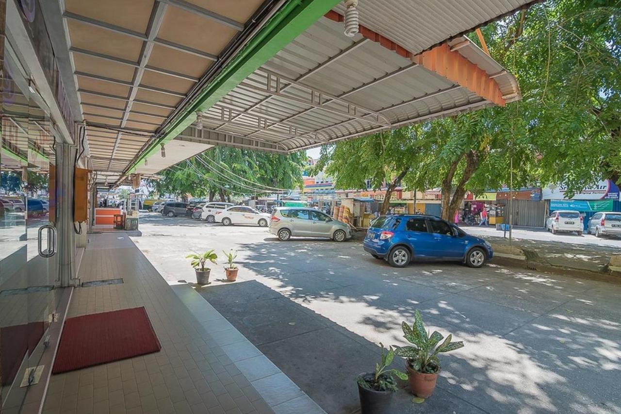 RedDoorz near Nagoya Citywalk Batam 2 - 5