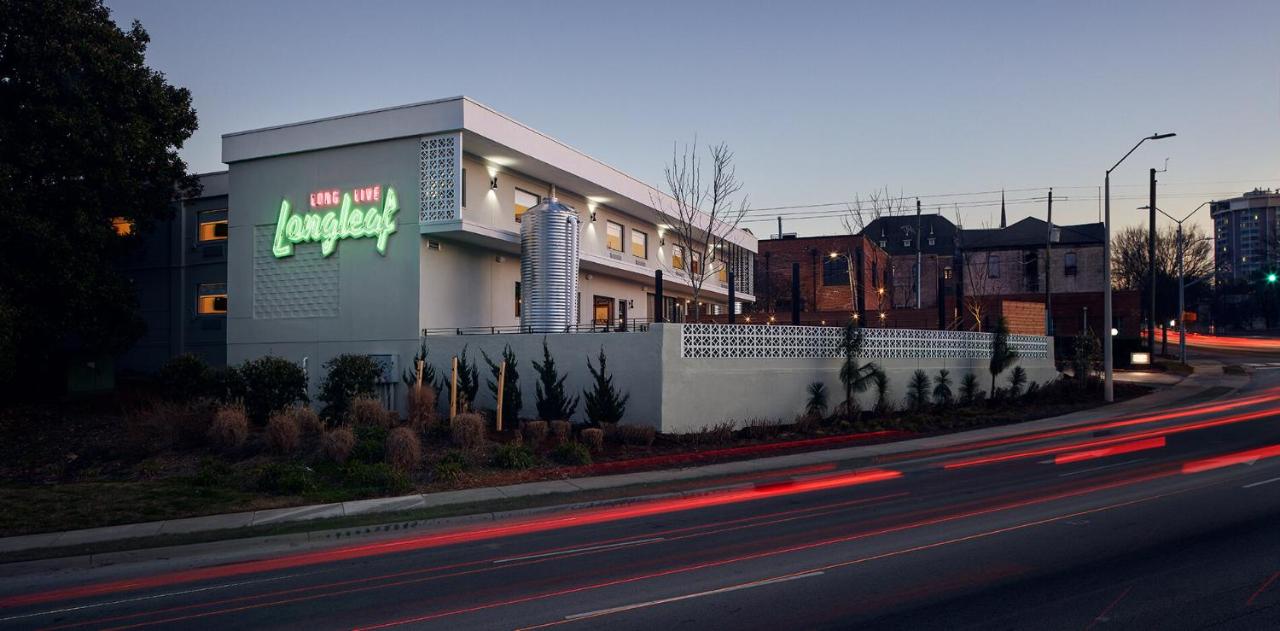 {{ hotelInfo.altText }}