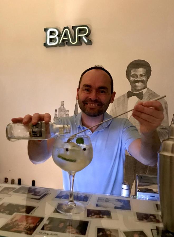 Living Lounge Hostel - 4