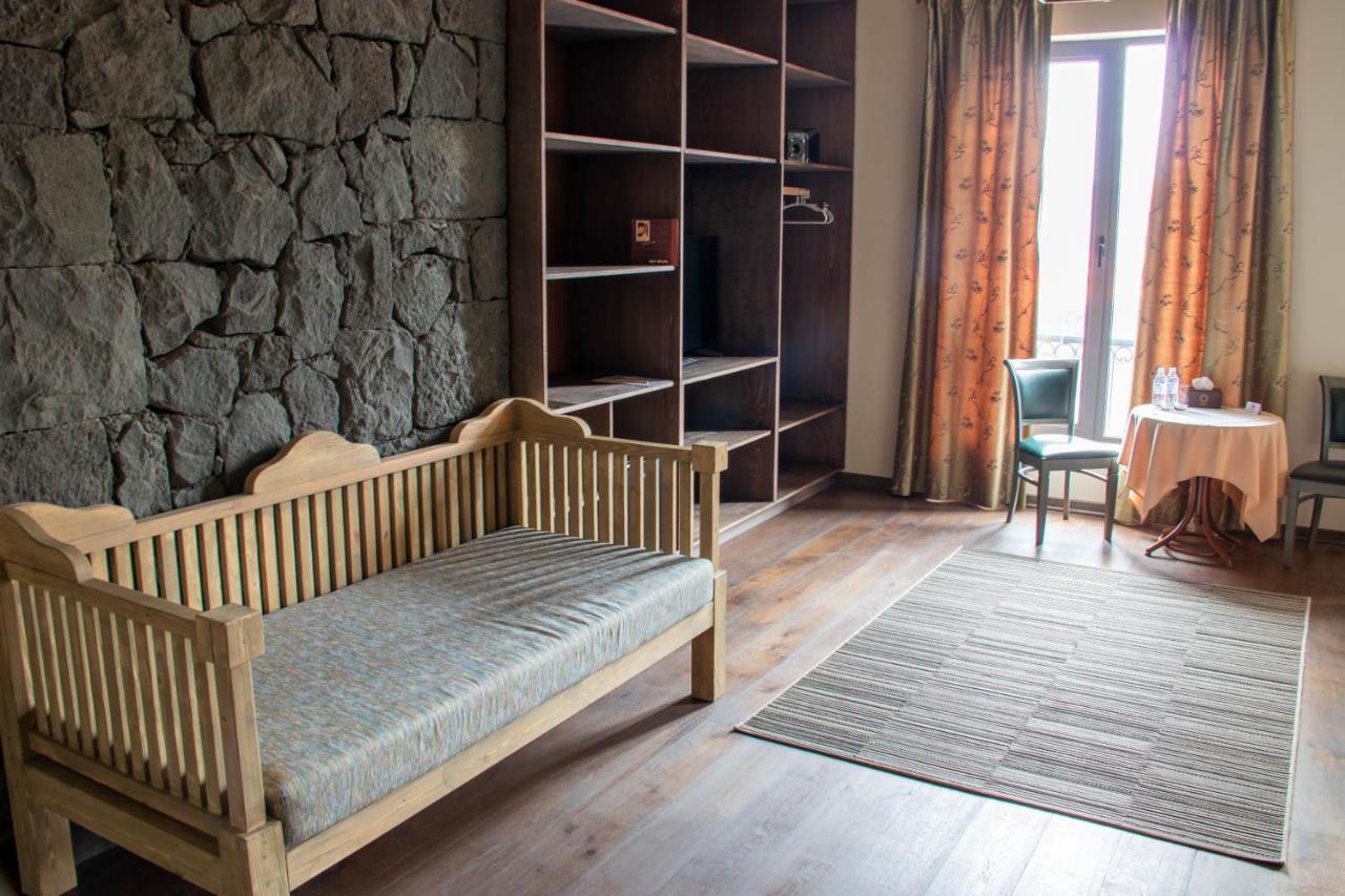 Apricot Hotel Yerevan photo