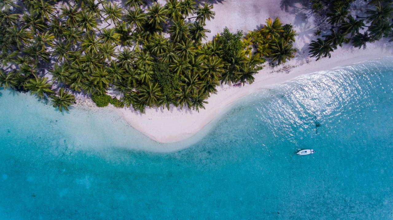 Beach: Sands Inn, Mathiveri