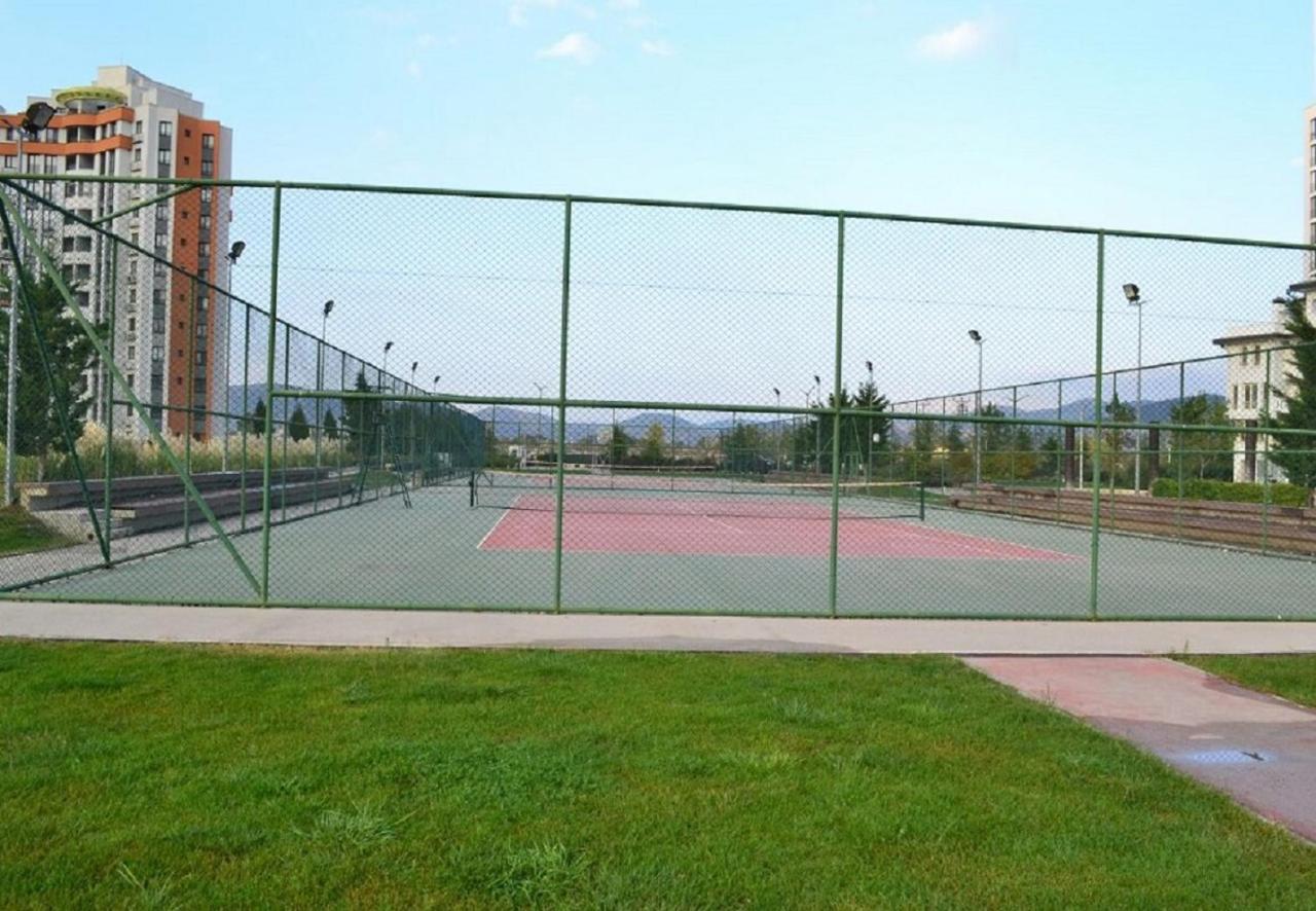 Tennis court: تركيا . بورصا . منتجع بورصا مودرن