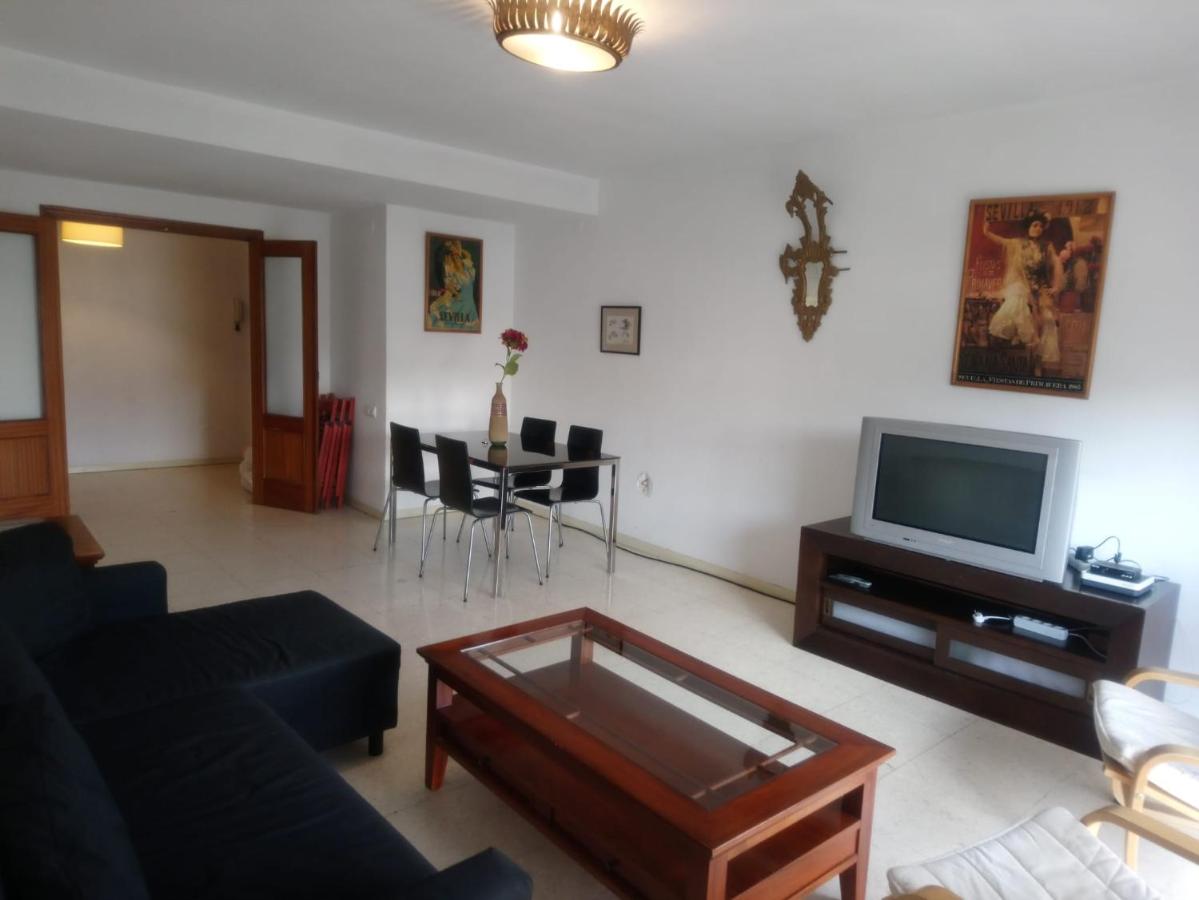 Amplio Apartamento Casco Historico, Seville, Spain - Booking.com