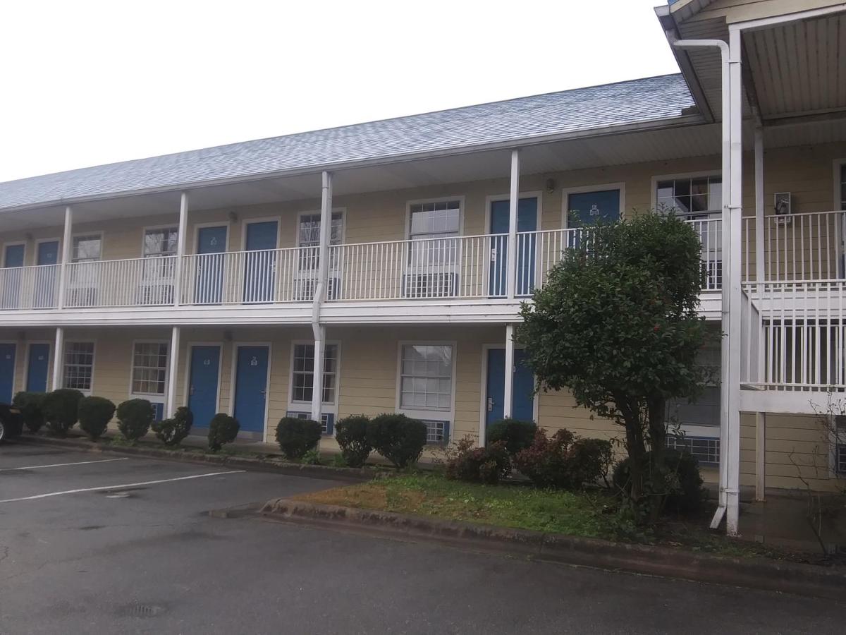 El Rancho Motel — photo 6