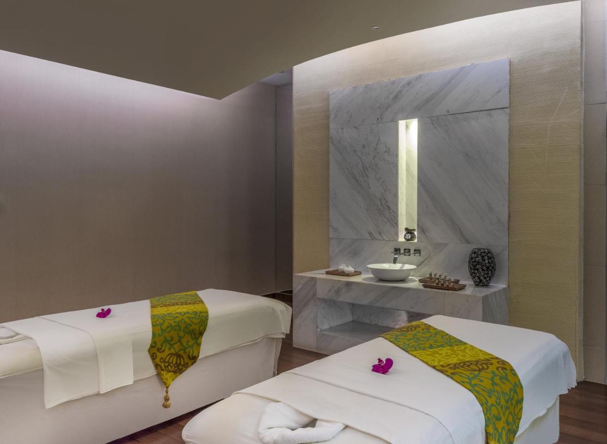 Holiday Inn Shanghai Hongqiao, an IHG Hotel photo