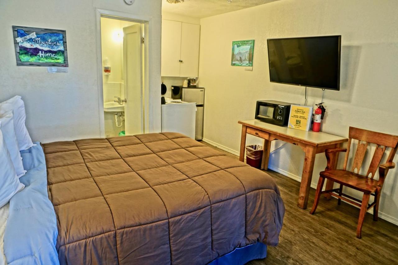 Arbor Inn Motel Oakridge — photo 14