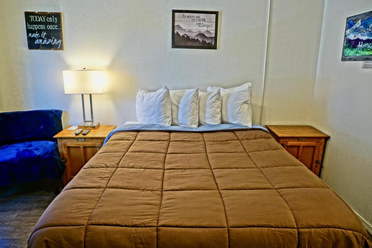Arbor Inn Motel Oakridge — photo 15