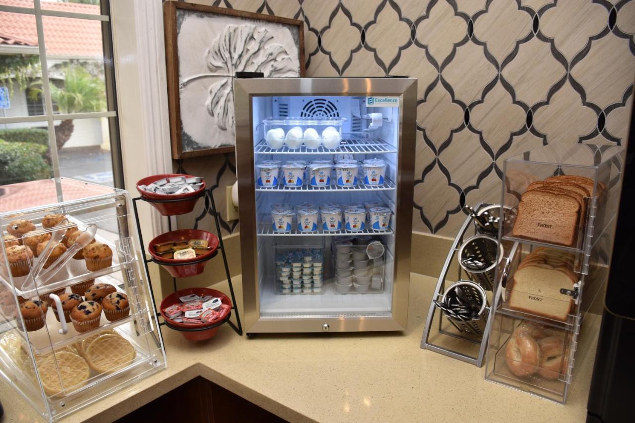 Dynasty Suites Redlands — photo 20