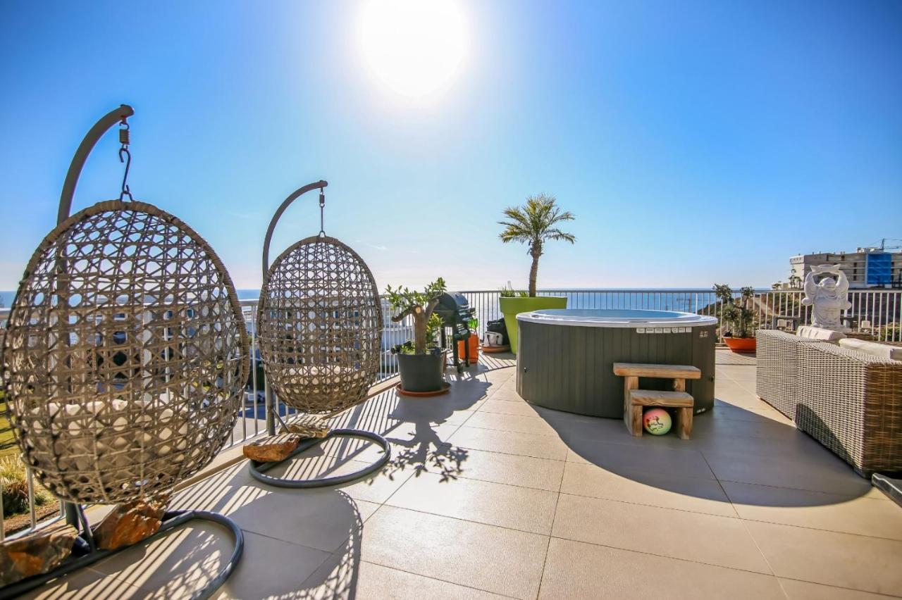 Luxury penthouse with Jacuzzi and Seaviews, Benalmádena ...