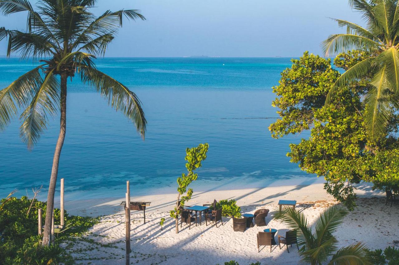 Beach: Endheri Sunset Dhangethi