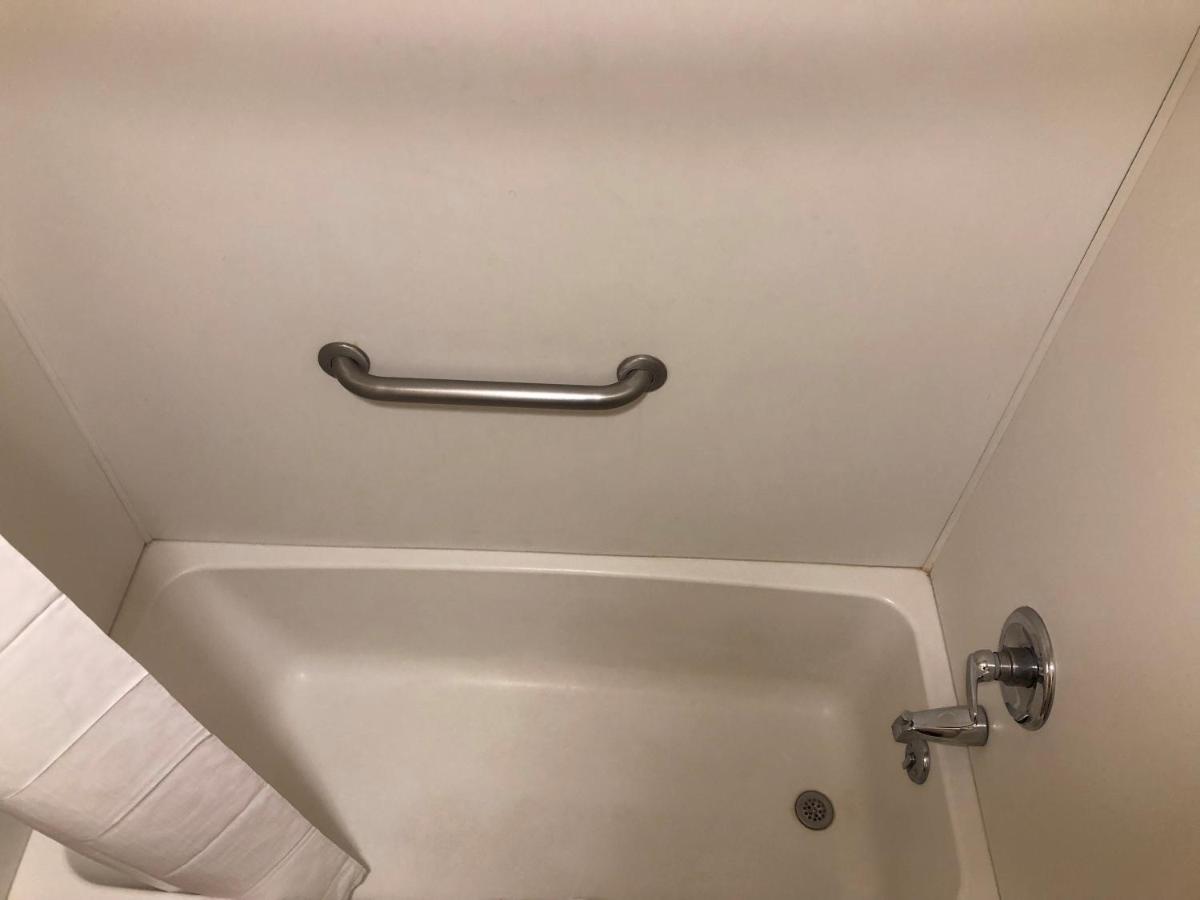 American Inn — photo 13