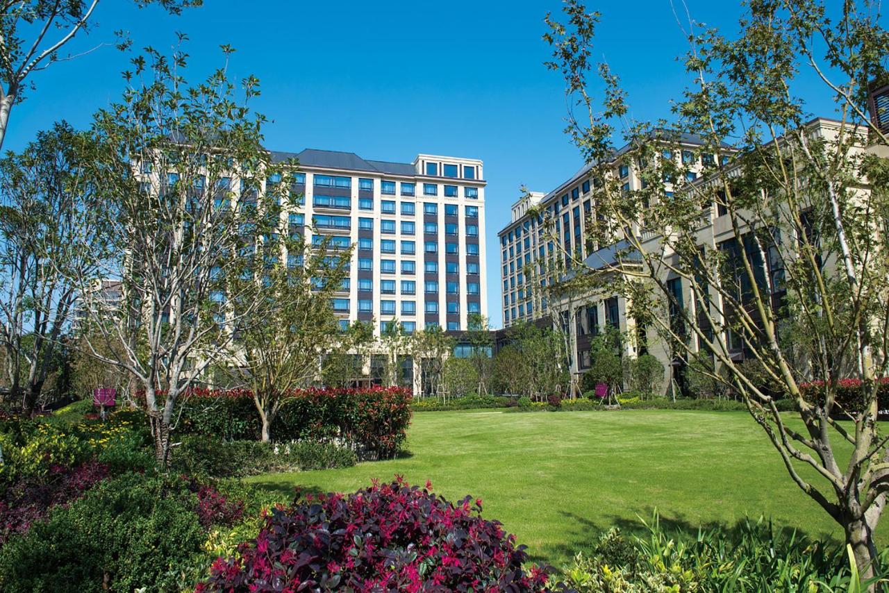 Crowne Plaza Shanghai Pujiang, an IHG Hotel photo