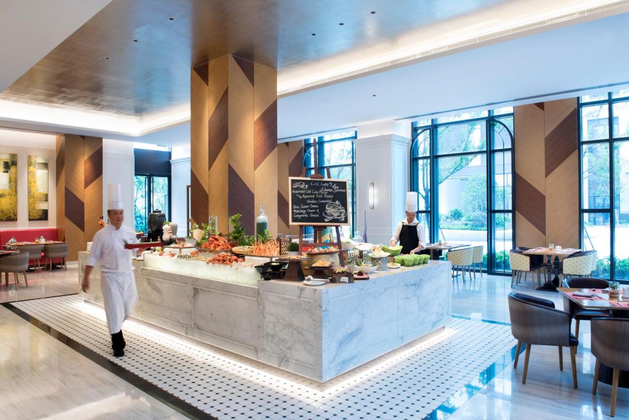 Crowne Plaza Shanghai Pujiang, an IHG Hotel photo