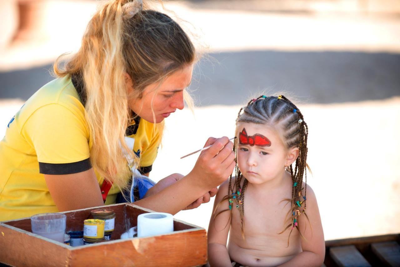 Amwaj Oyoun Resort & Casino photo