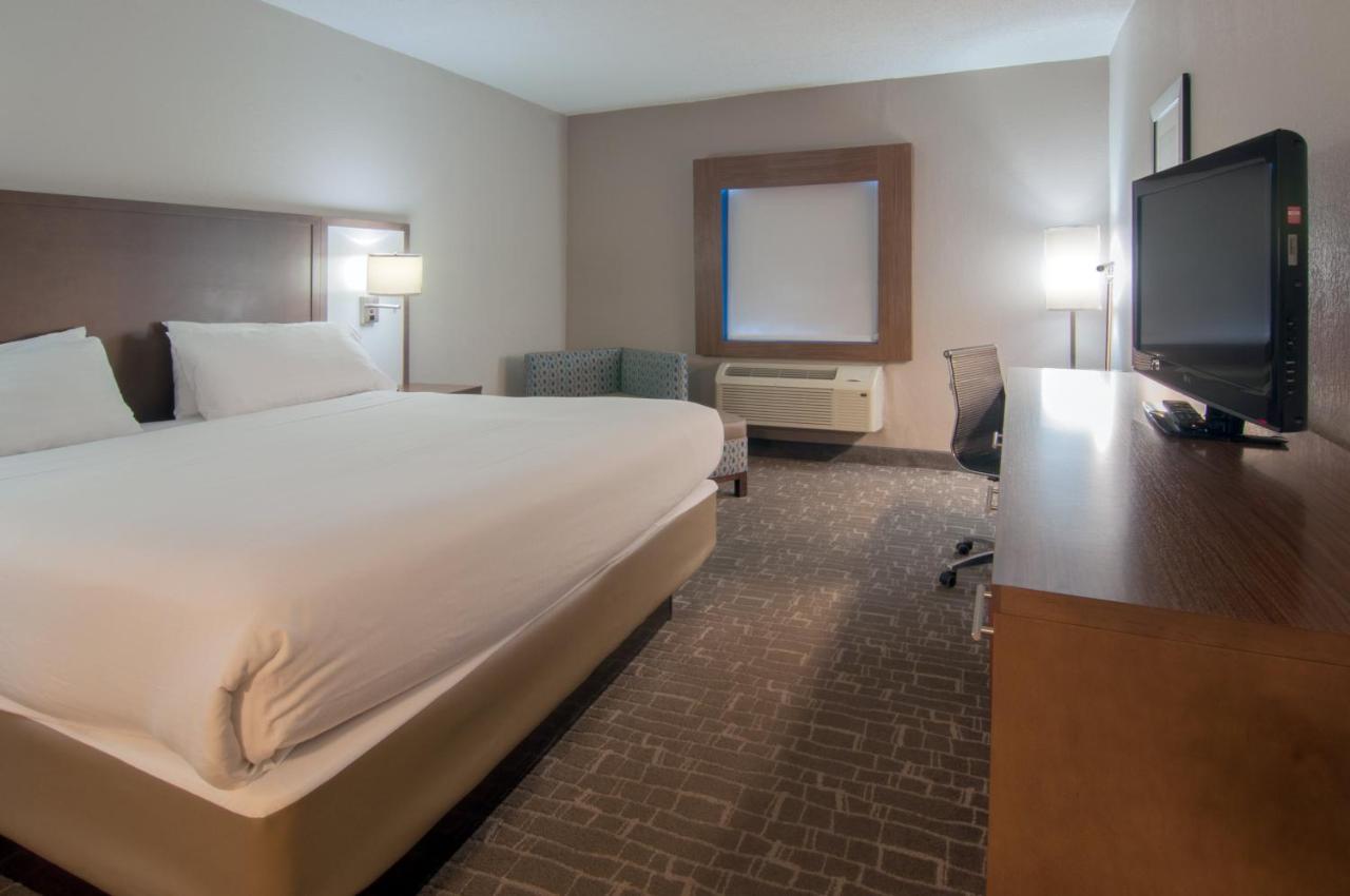 Holiday Inn Express & Suites Nashville-I-40 & I-24(Spence Lane) by IHG - 2