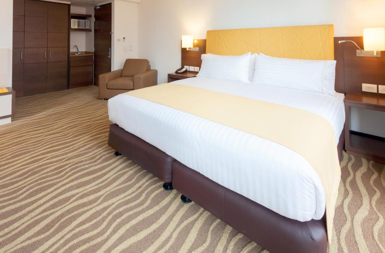 Holiday Inn Express & Suites Bogota Zona Financiera, an IHG Hotel photo