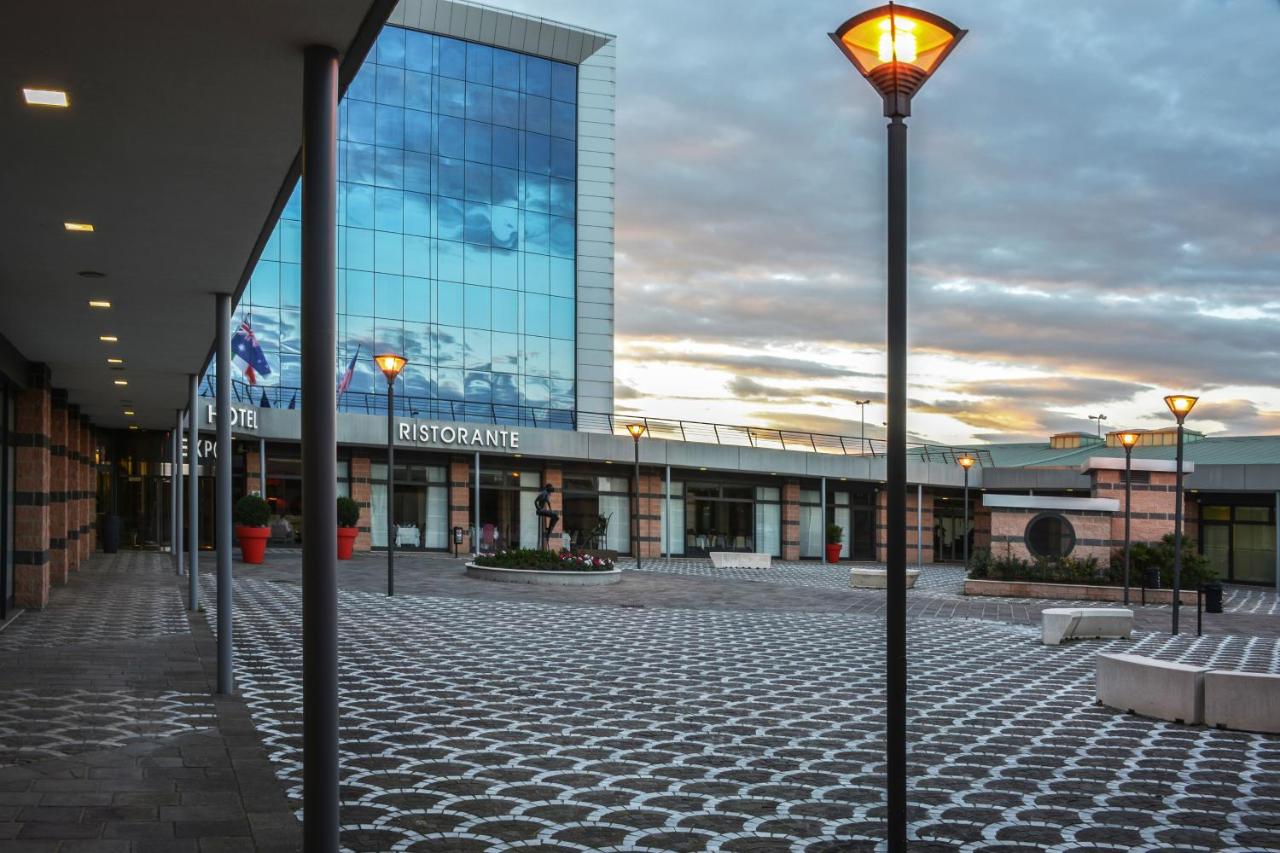 Best Western Plus Hotel Expo photo