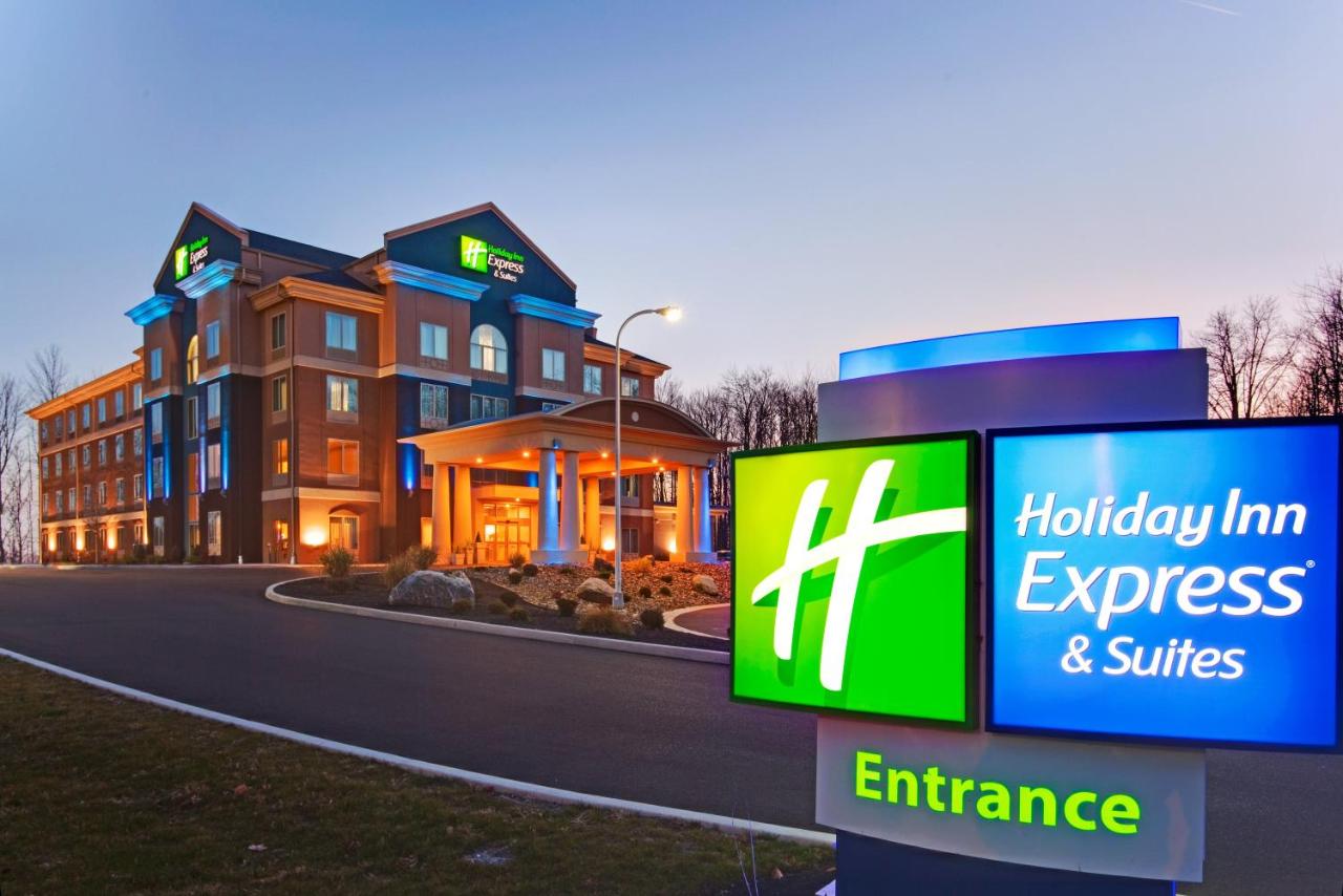 Holiday Inn Express Hotel Suites Hamburg An Ihg Hotel Hamburg Updated 2021 Prices