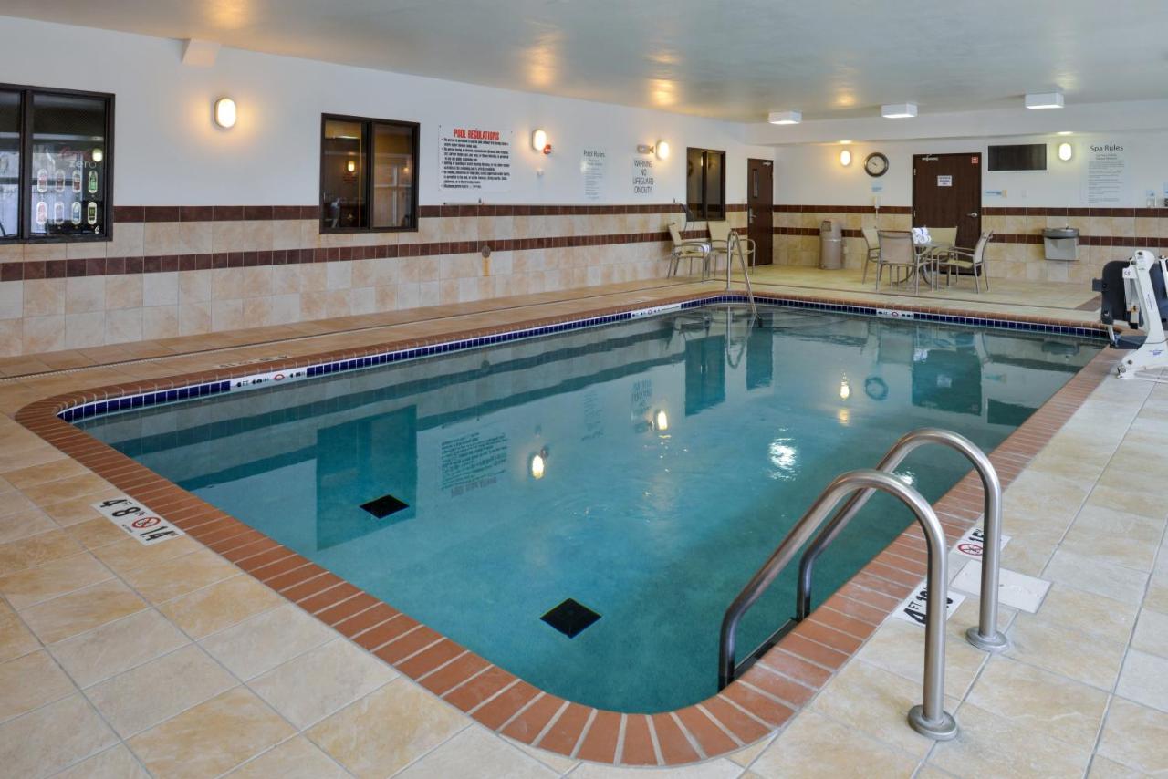 Heated swimming pool: Holiday Inn Express Hotel & Suites Cherry Hills, an IHG Hotel
