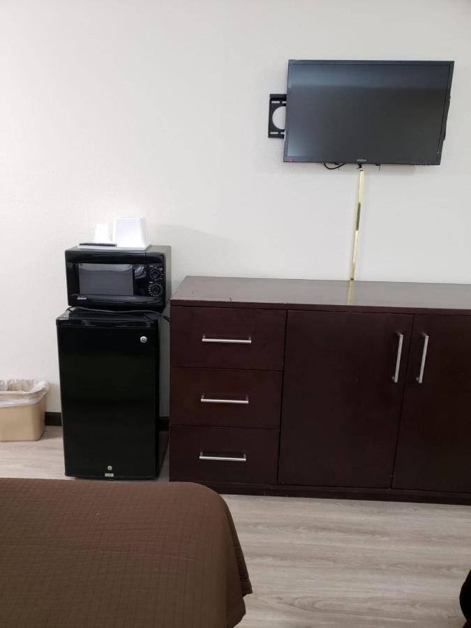 Value Inn & Suites Salina — photo 4