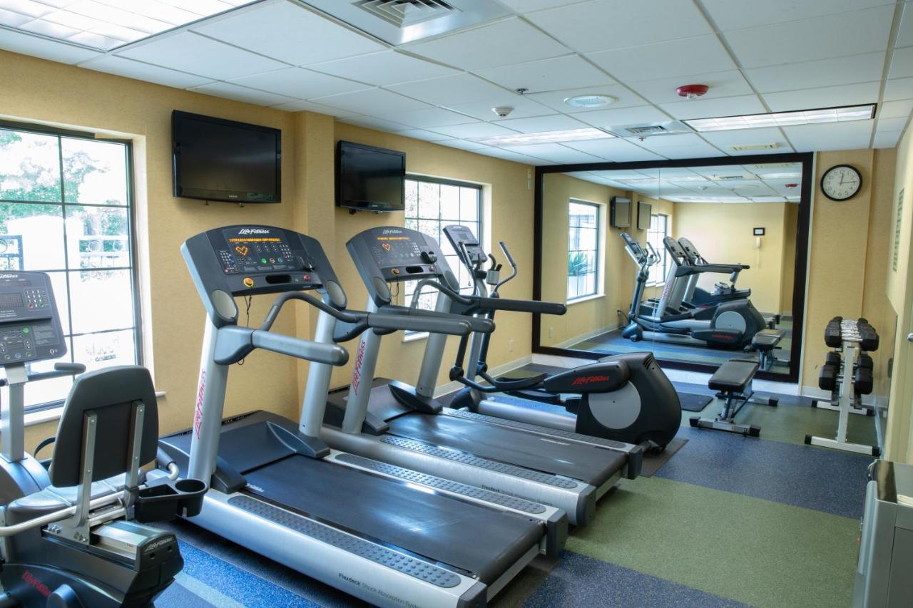 Travelers Inn and Suites Raleigh — photo 21