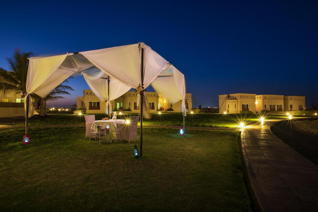 Beach: Masira Island Resort