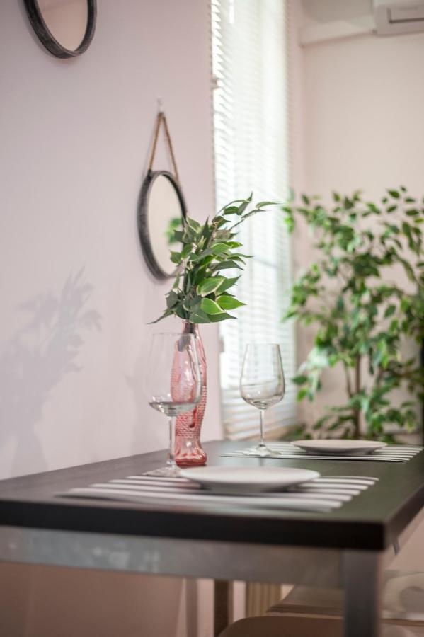 CHIC TIRSO DE MOLINA - SOL II - ElevenHost, Madrid – Updated ...