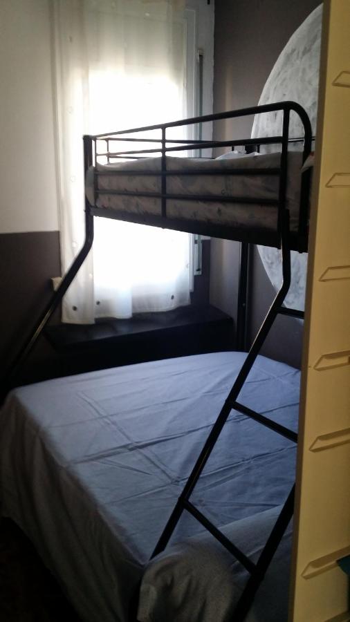 Nice terrace, 45 min from Barcelona and Port Aventura, Cunit ...