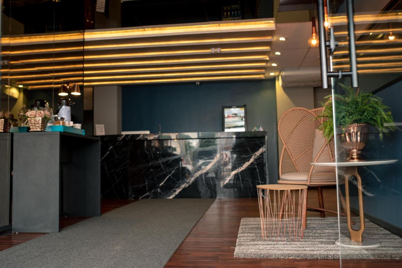Jockey Class Hotel photo