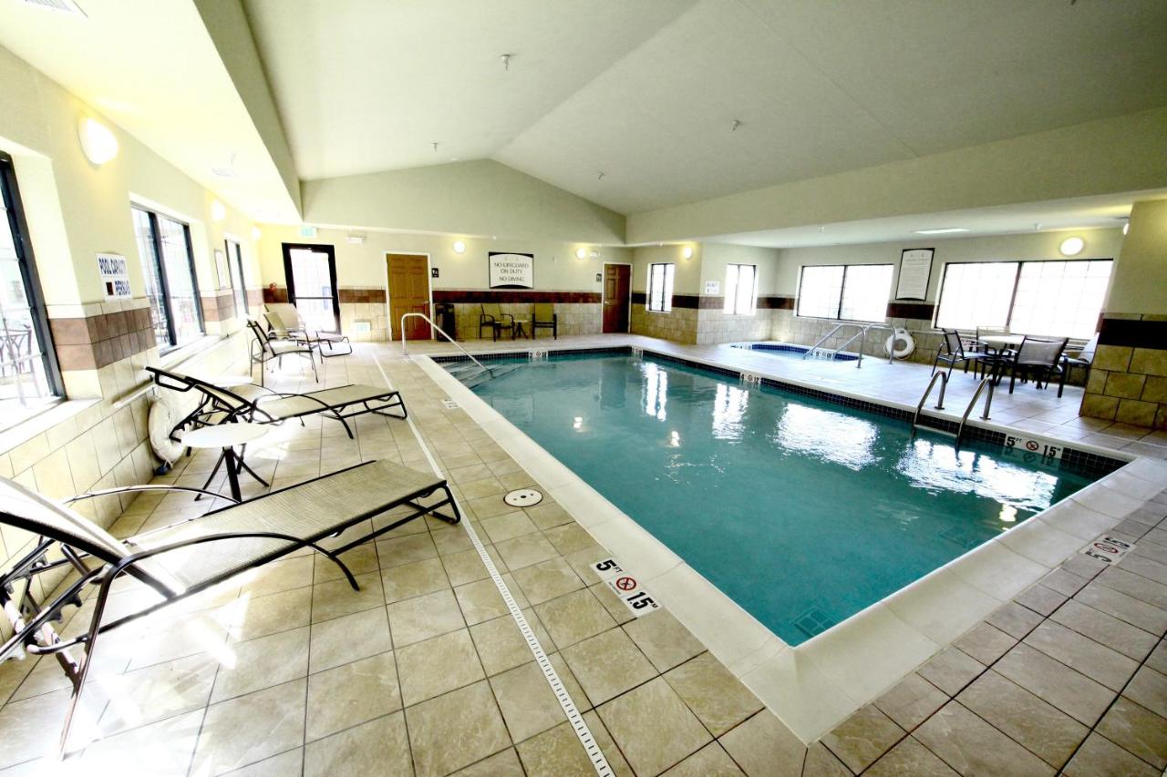Heated swimming pool: Staybridge Suites Minot, an IHG Hotel