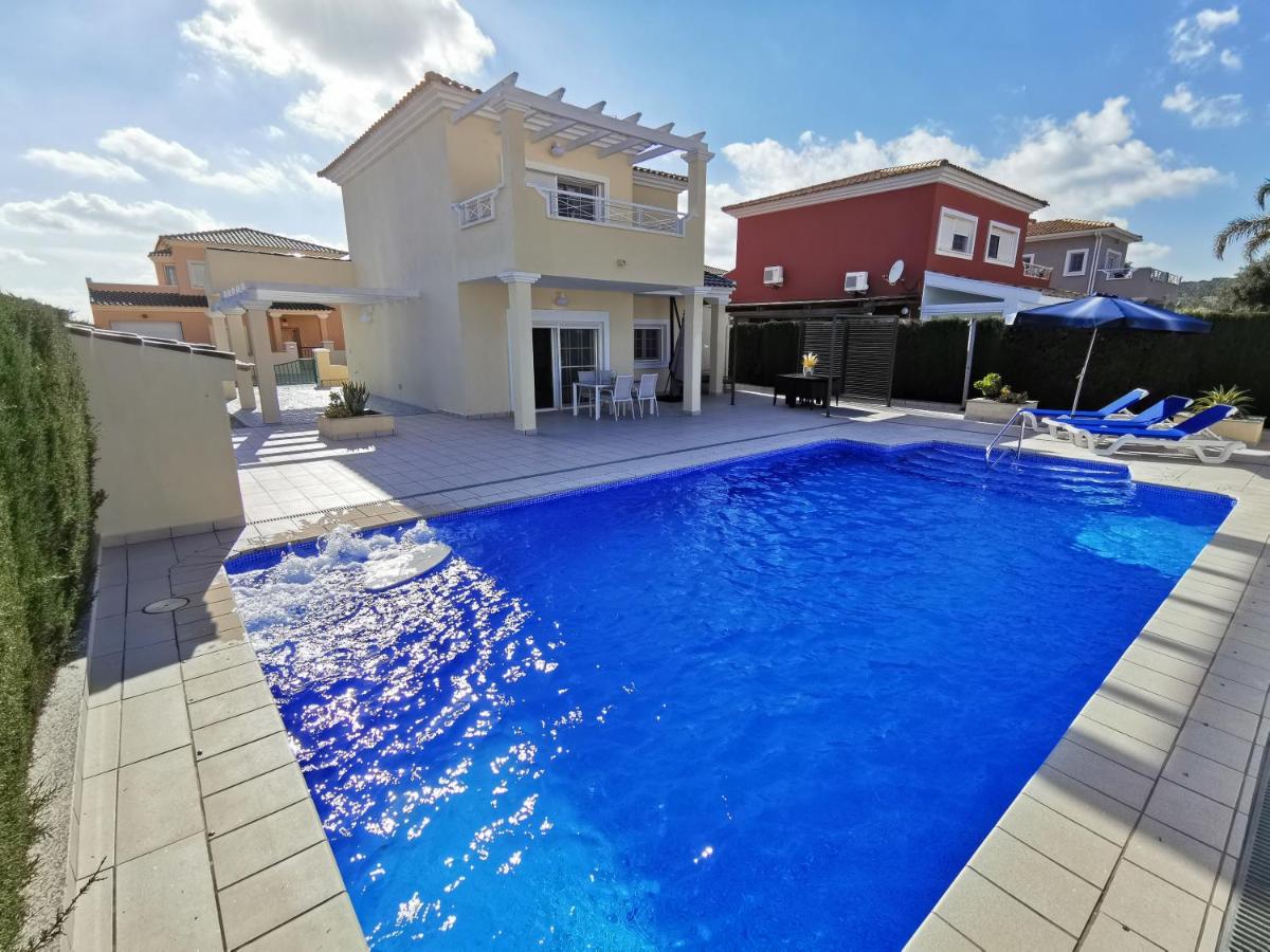 VILLA DE LUJO CON PISCINA PRIVADA, JACUZZI y BARBACOA, Murcia ...