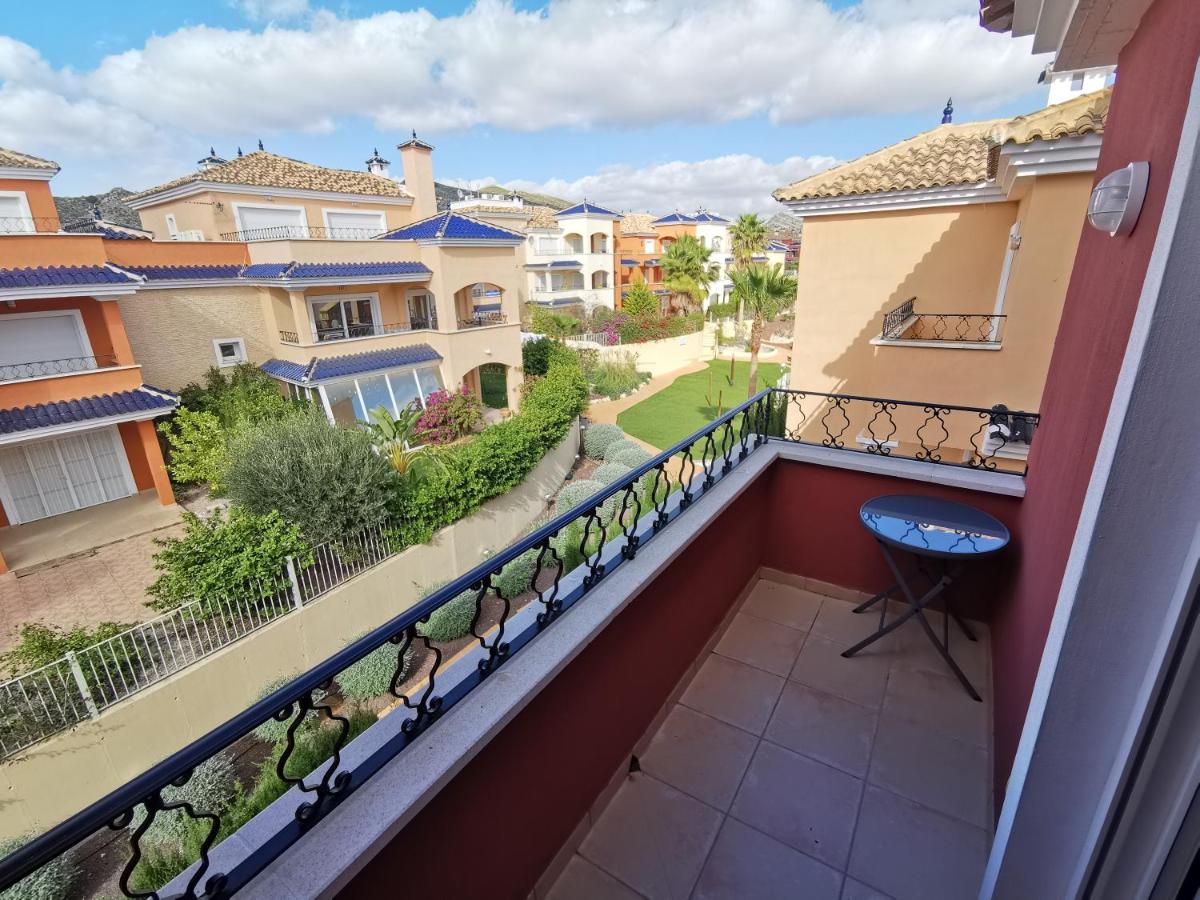 APARTAMENTO NUEVO CON PISCINA EN EL CAMPO DE GOLF MOSA ...