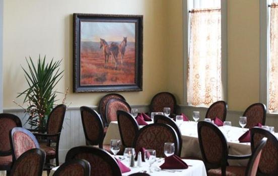 Windsor Hotel & Restaurant — photo 12