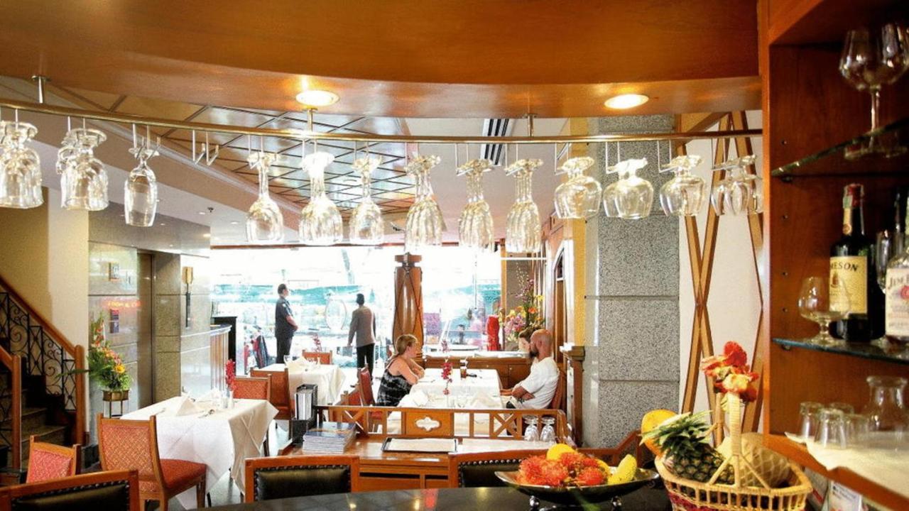 Majestic Suites Hotel - 5