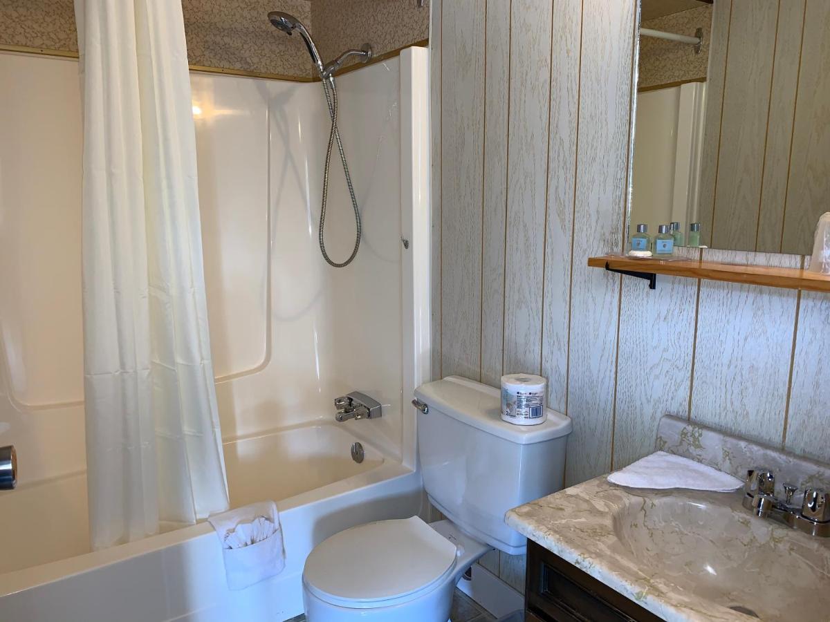 Greenwood Motel — photo 23