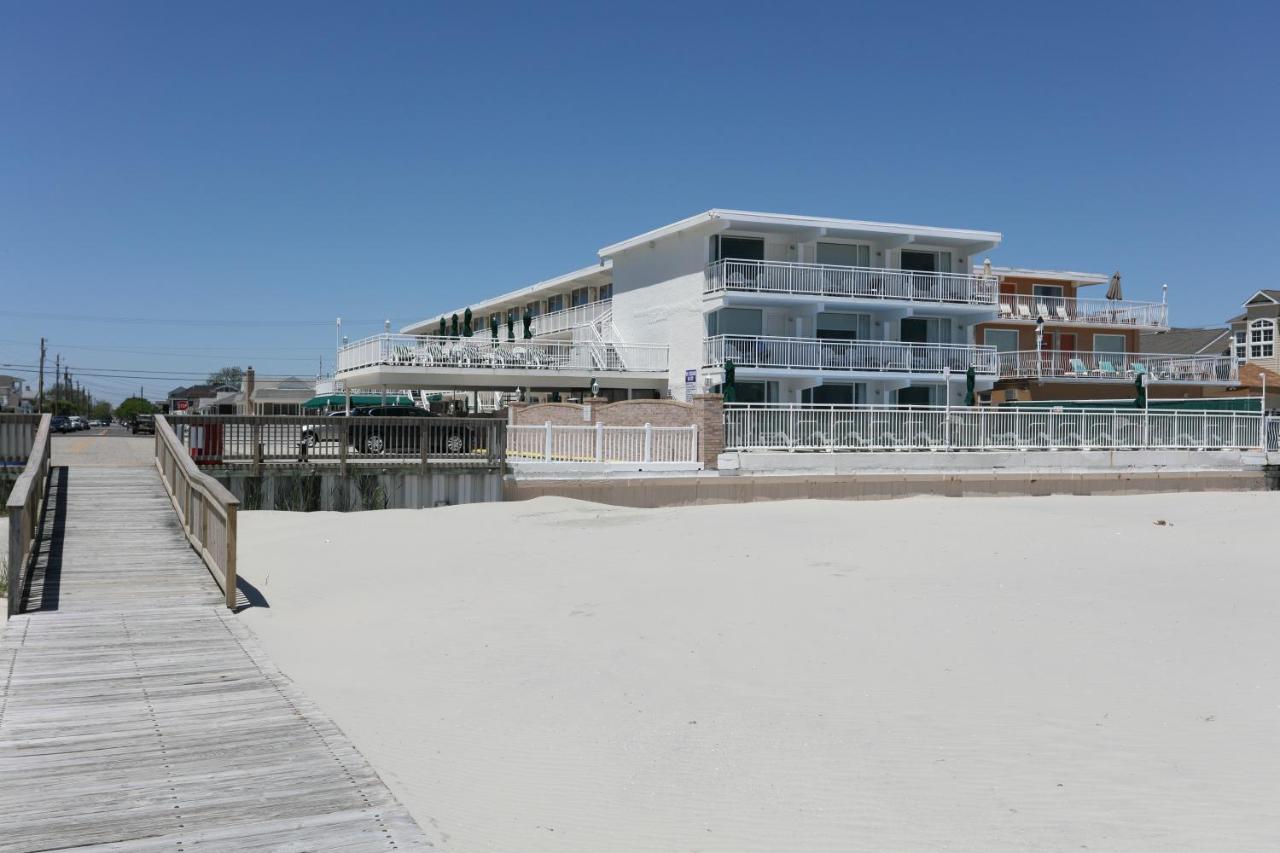 Commander by the Sea Motel — photo 13