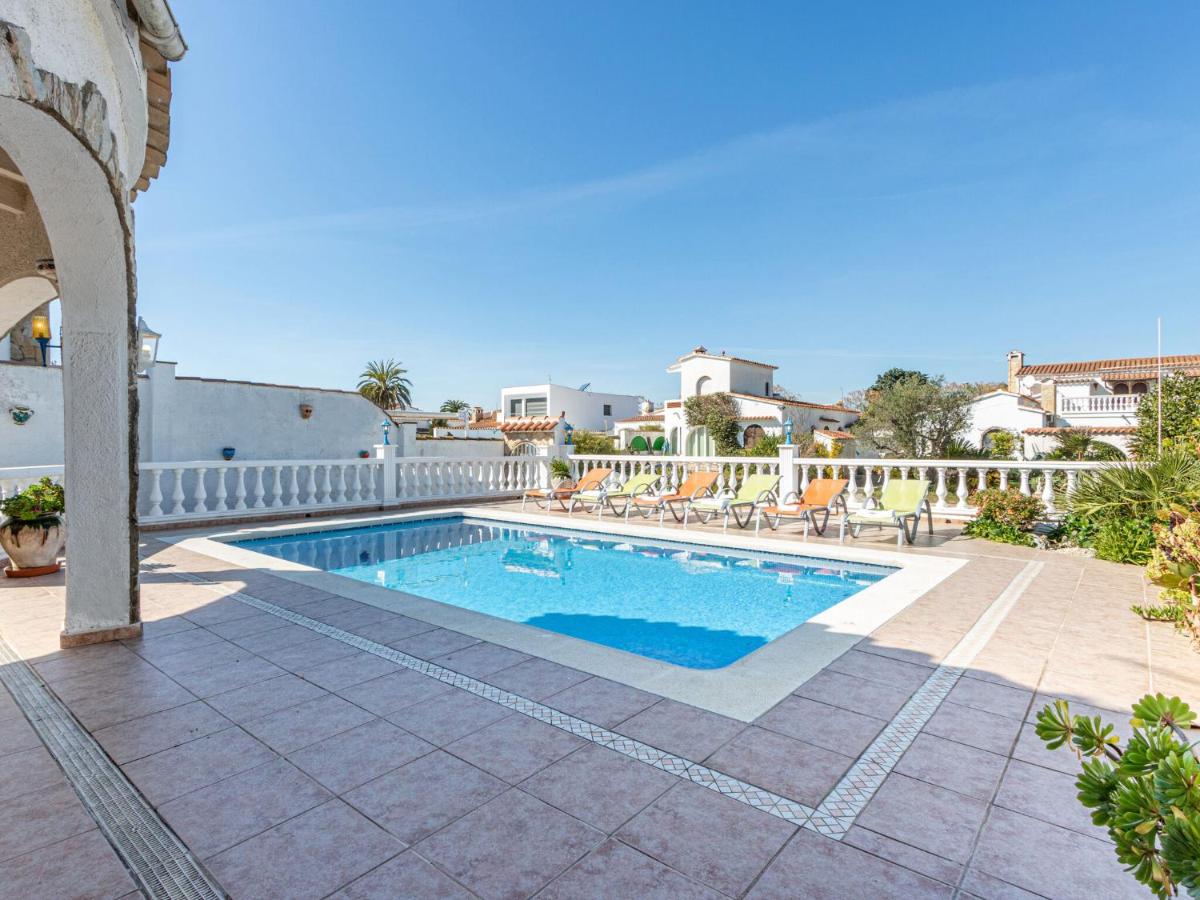 Elite Villa in Empuriabrava Spain with Private Pool ...