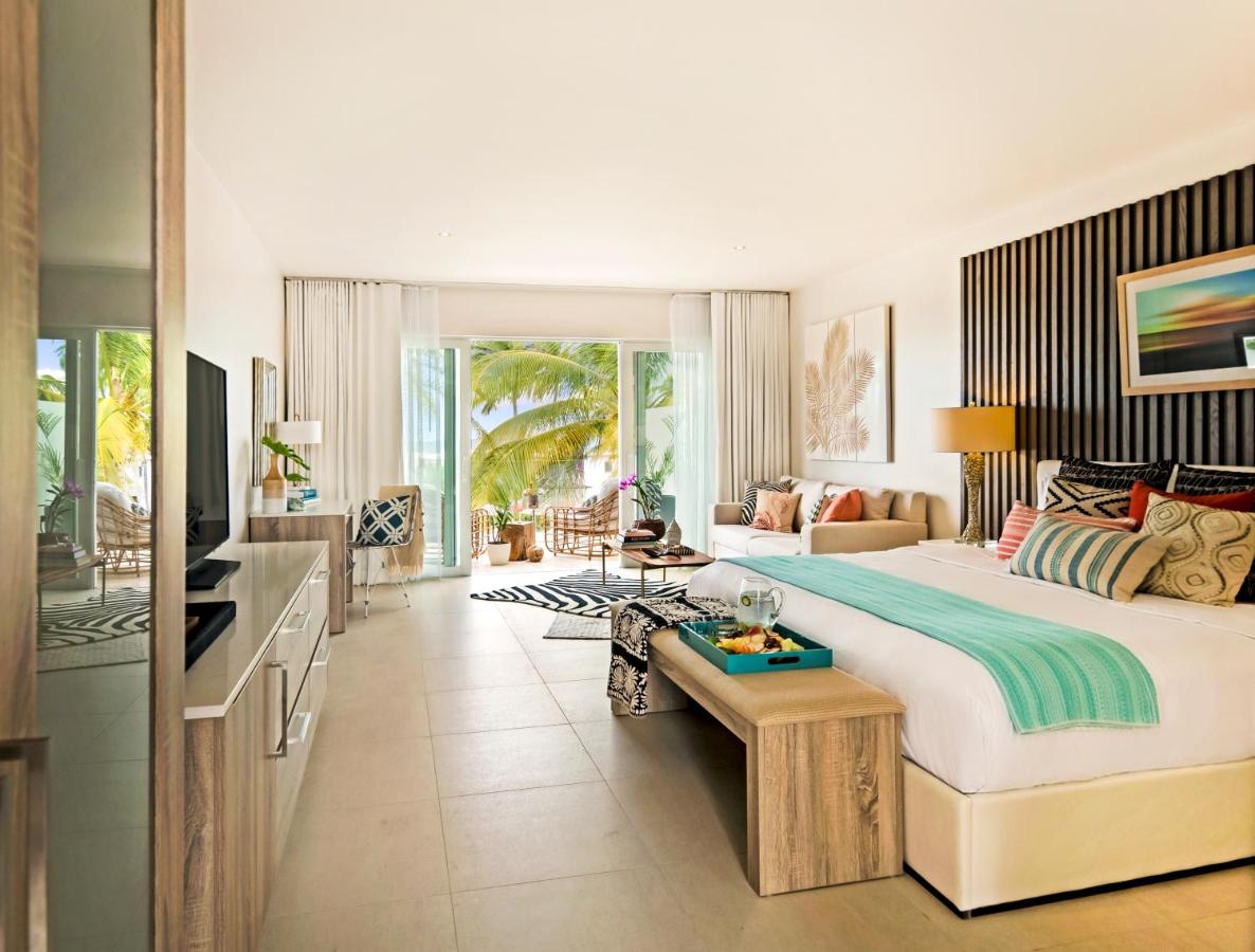 Hodges Bay Resort & Spa photo