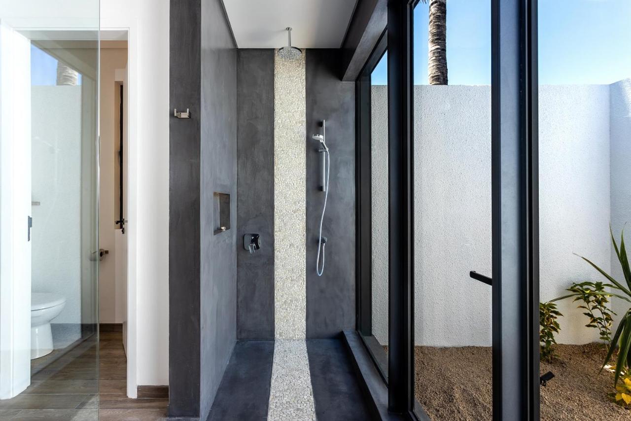 Tropical Attitude (Adults Only) - 3