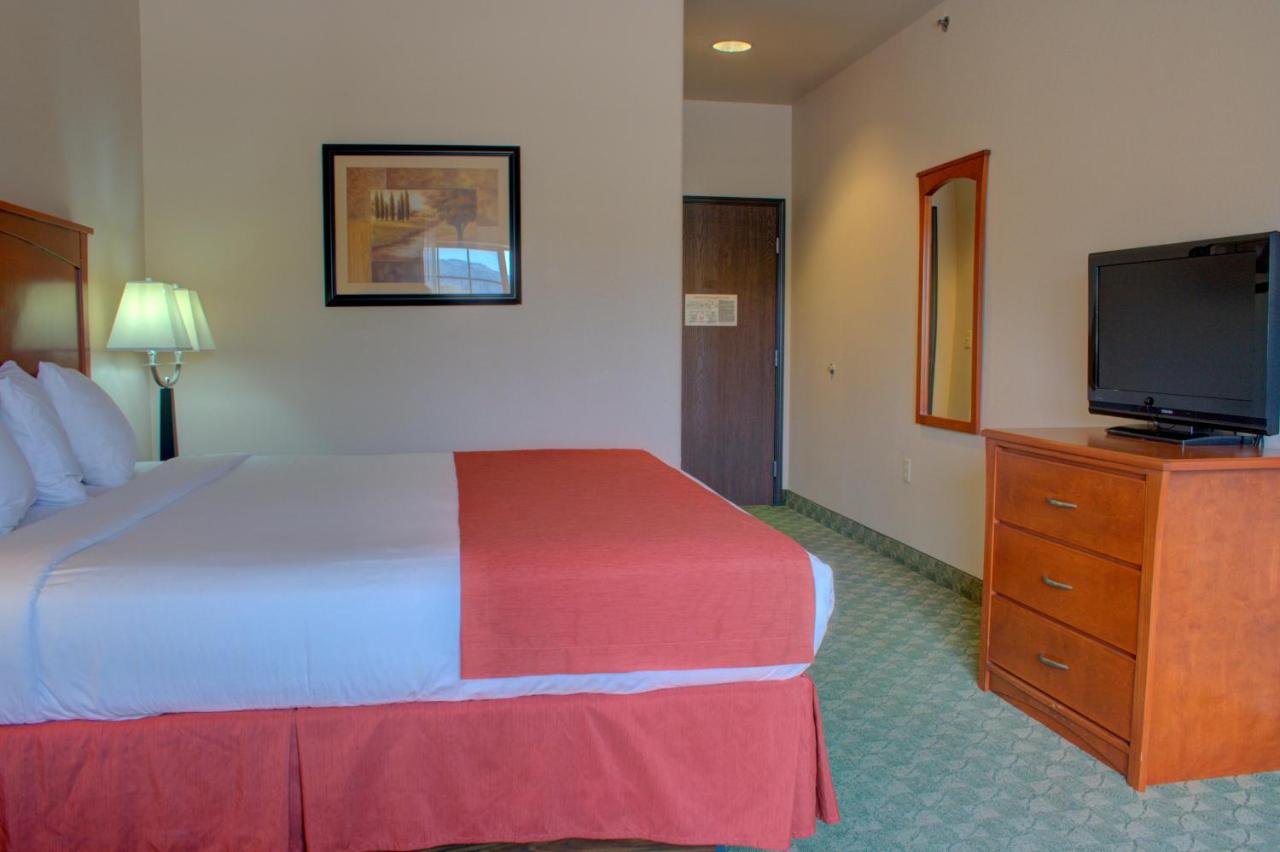 Allington Inn & Suites Kremmling — photo 22