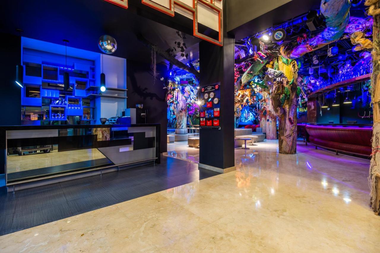 Hotel Black Tower Premium photo