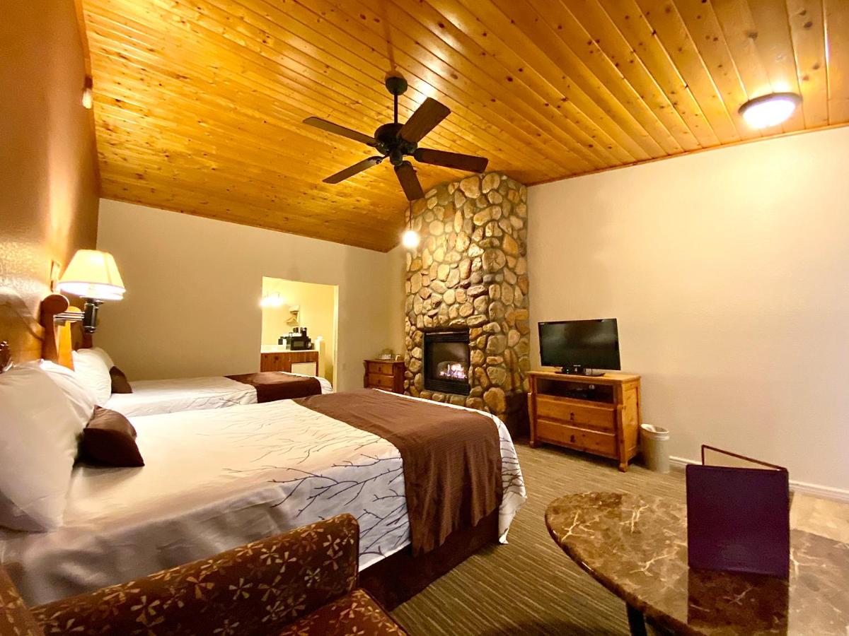 Majestic Mountain Inn — photo 19