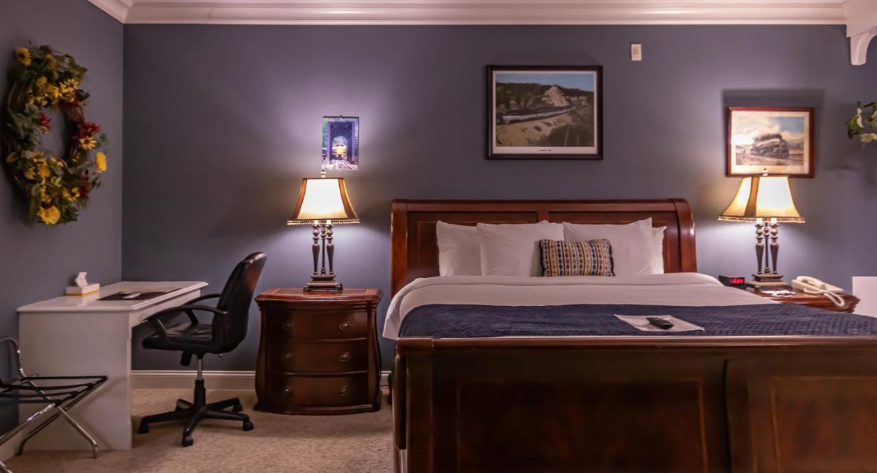 Depot Inn & Suites — photo 20