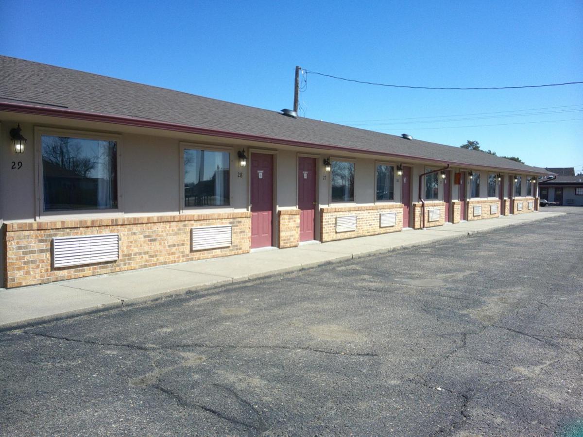 Arapahoe Motel — photo 22